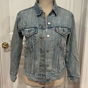 Levi denim jacket